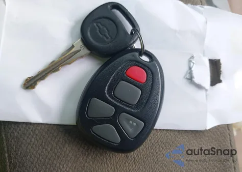 2011 Chevrolet Tahoe Lt из США, поврежденный, VIN 1GNSCBE08BR392607